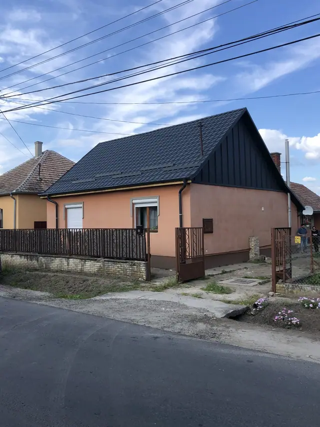 Cserepeslemez – BM Tetőfedés referencia